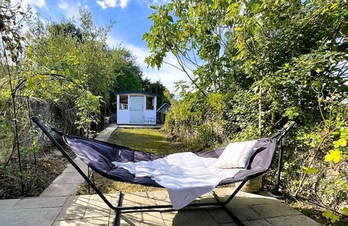 Brading House | Brading House - a house that sleeps 6 guests in 3 bedrooms