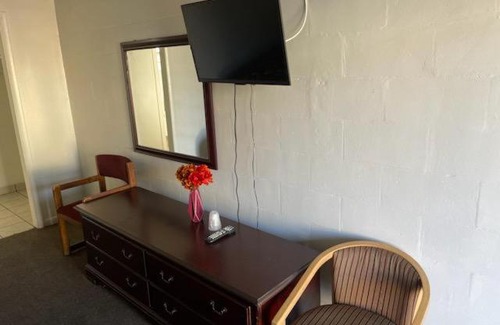 Lakeland Hotel | Bradley Motel