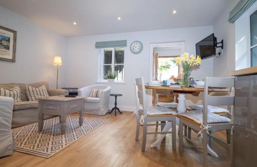 Colchester House | Bradley's Barn
