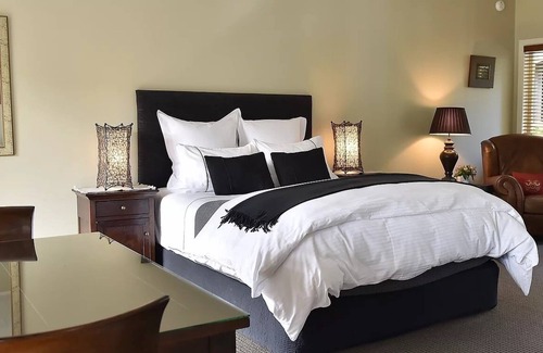 Taumarunui Bed & Breakfast | Bradleys Garden Bed & Breakfast