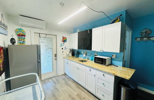 Merritt Island Apartment | Bradley’s Urban Oasis nCozy beach vibe retreat