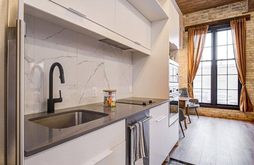 Stratford Apartment | Bradshaw Lofts: The Belfast