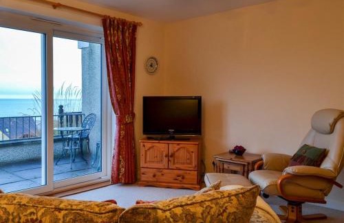 Cullen House | Brae Lodge