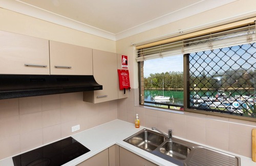 Forster Apartment | Braemar 6 - Lakefront!