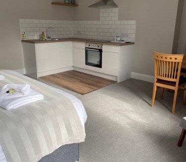 Maenporth House | Braemar