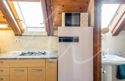 Garos Apartment | Brahets by SeaMount Rentals