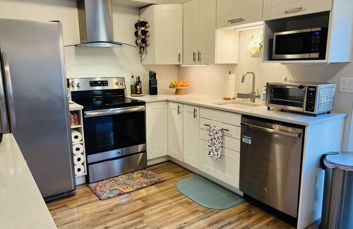 Missionary Ridge Apartment | Brainerd 2/1.5 - pet friendly - fenced in yard - long stays welcome