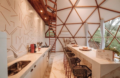 Paraisopolis Ski Chalet | Brakiarias Home Stay