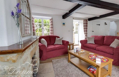 Burton Bradstock House | Bramble Cottage