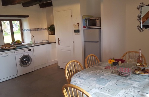 Camors Cottage | Bramble Cottage, Sleeps 6 With Shared Heated Pool In Beautiful Rural Setting