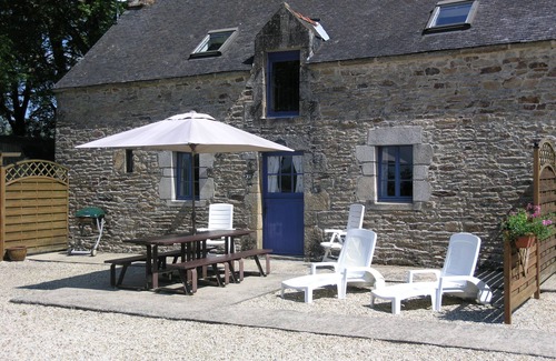 Camors Cottage | Bramble Cottage, Sleeps 6 With Shared Heated Pool In Beautiful Rural Setting