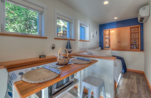 Eastsound Cottage | Bramble Seaview Cottage - Lower Studio Suite With Sparkly Water View