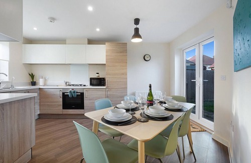 Willesborough House | Brambling Eco Family & Contractor House Ashford