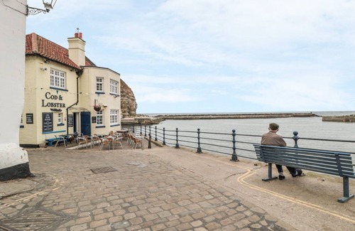 Staithes House | BRAMLA, pet friendly, character holiday cottage in Staithes