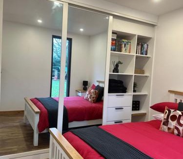 New Ash Green Resort | Bramley Barn