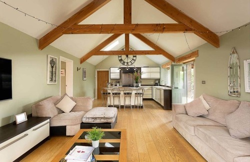 Upton Cheyney House | Bramley Barn