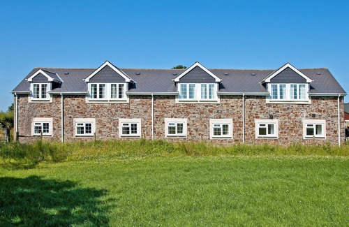 Woolfardisworthy Apartment | Bramling Apartment - UK49302