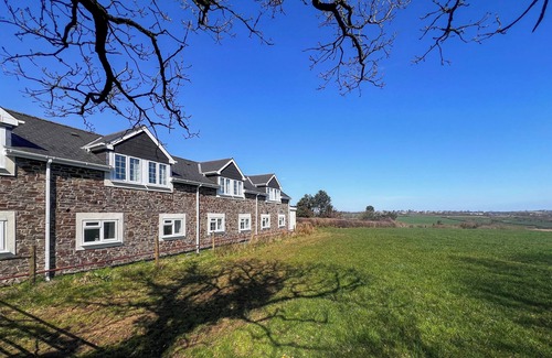 Woolfardisworthy Apartment | Bramling Apartment - UK49302
