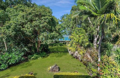 Bramston Beach House | Bramston Beach - Premium Holiday House