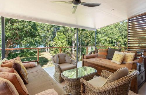 Bramston Beach House | Bramston Beach - Premium Holiday House