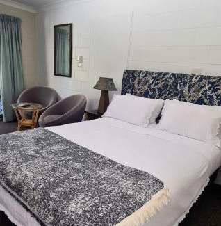 Bramston Beach Hotel | Bramston beach resort