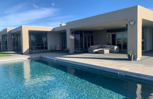 Shakespeare Bay Apartment | Brancott Ridge Homestay