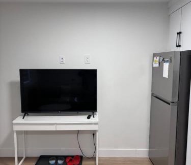 East Clayton Apartment | Brand-new 1 bed room King-Bed beautiful suite