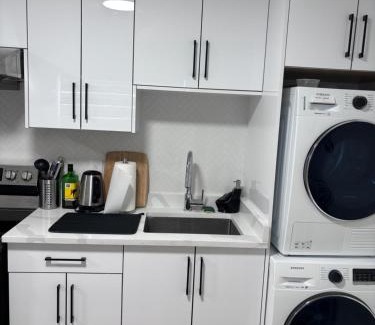 East Clayton Apartment | Brand-new 1 bed room King-Bed beautiful suite