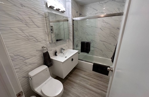 Flushing Chinatown Apartment | Brand New 1br - Linens Wi-Fi 2nd fl
