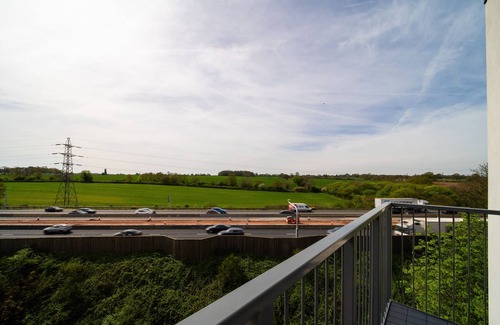 Luton Apartment | Brand New 2 Bed, 2 Bath Apartment in Luton 27