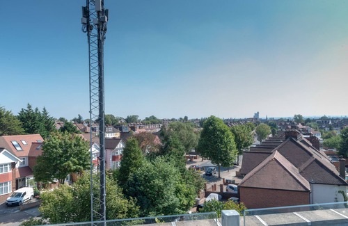 Brondesbury Park Apartment | Brand new 2 bed flat with Amazing Views