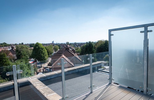 Brondesbury Park Apartment | Brand new 2 bed flat with Amazing Views