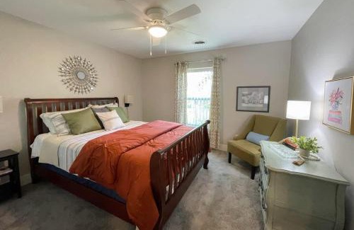 Bettendorf Apartment | Brand new 2 bed with office condo