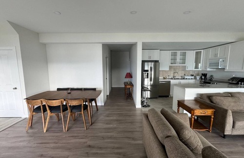 Scotch Creek House | Brand new 2 Bedrooms/Lake Veiw