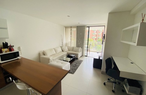 Cali Apartment | Brand New 2 Bedroom Modern Apartment in Exclusive Chipichape Neighbourhood
