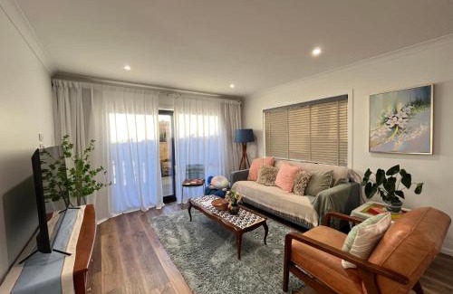 Dinsdale Villa | Brand New 2-Bedroom Retreat in Quiet Cul-de-Sac