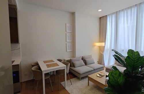 Pathumwan Condo | Brand New 2 Bedrooms Unit Near Siam Paragon