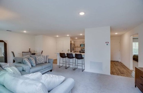 Port Malabar House | Brand New 2022 Home in Palm Bay. Short drive to beaches!