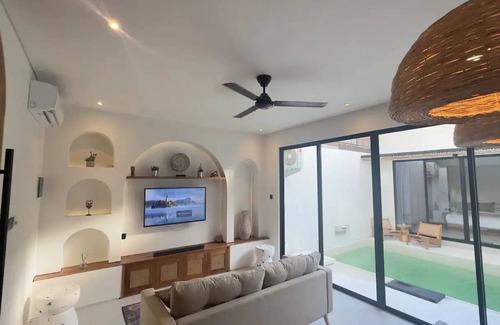 Pererenan House | Brand New 2B Villa Zihuatanejo in Pererenan Canggu