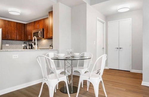 Hudson Exchange Apartment | Brand New 2BR | Free WiFi | Full Kitchen | Access to NYC
