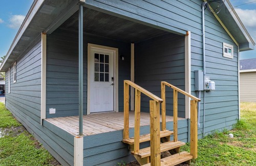 San Benito House | Brand New 3 bed house in central San Benito with AC, WiFi, and digital features