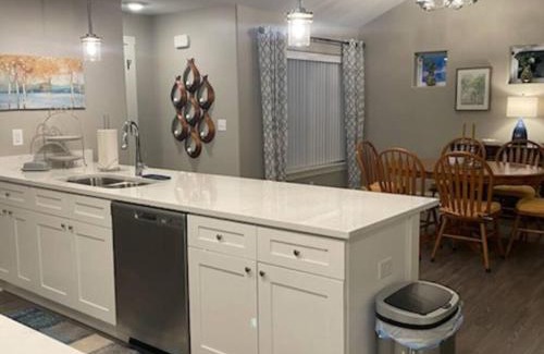 Bettendorf Apartment | Brand New 3 Bedroom Condo in Bettendorf