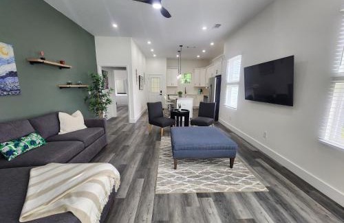 Sylvan Hills Apartment | Brand New 3-Bedroom Duplex in Perfect Location Between Downtown Atlanta & Airport