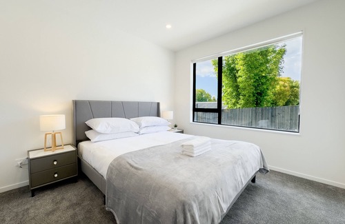 Schnapper Rock House | Brand New 3-Bedroom Townhouse in Albany