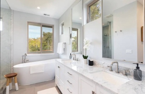 Santa Rosa House | BRAND NEW 3BD/2BA in Heart of Wine Country!