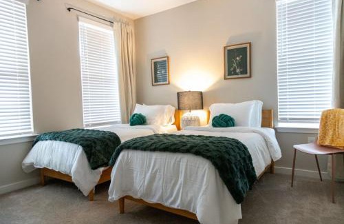 Athens Apartment | Brand New 3BR 2 BH The Meadow