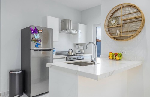 Sero Cadushi Villa | Brand New 3BR 2BA w/Private Pool Near Palm Beach