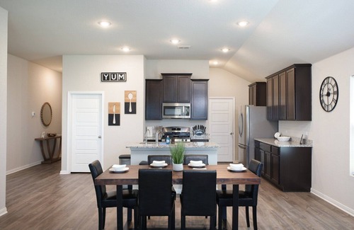 San Antonio House | Brand-New 3BR Brooks Furnished Extended Stay Private Yard Wi-Fi W/D SA