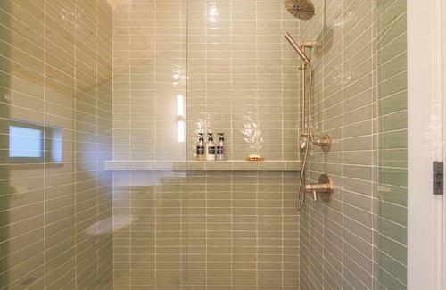 Alexandria House | Brand-new 4 bed/3 bath Lake Ida cabin with game room, bunk room and two suites