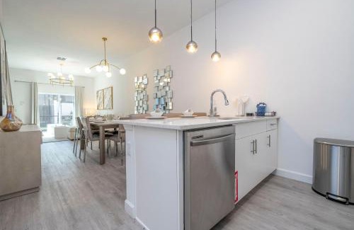 Loughman Apartment | Brand new 4 Bed with Loft Villa for all